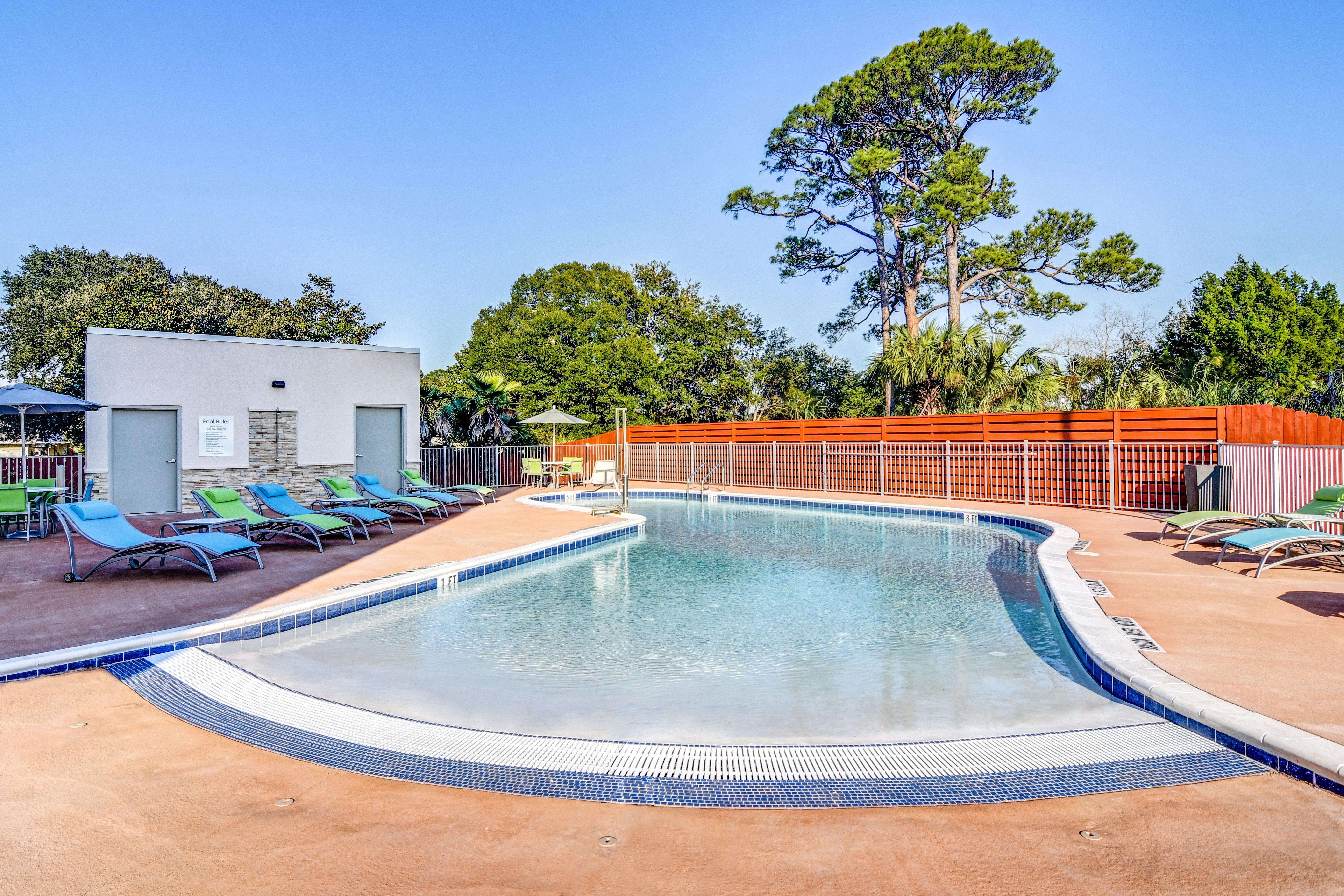 Holiday Inn Express - Fort Walton Beach Central By Ihg Exterior foto